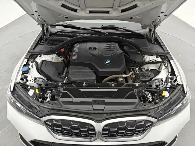 BMW 3 Series — миниатюра 14