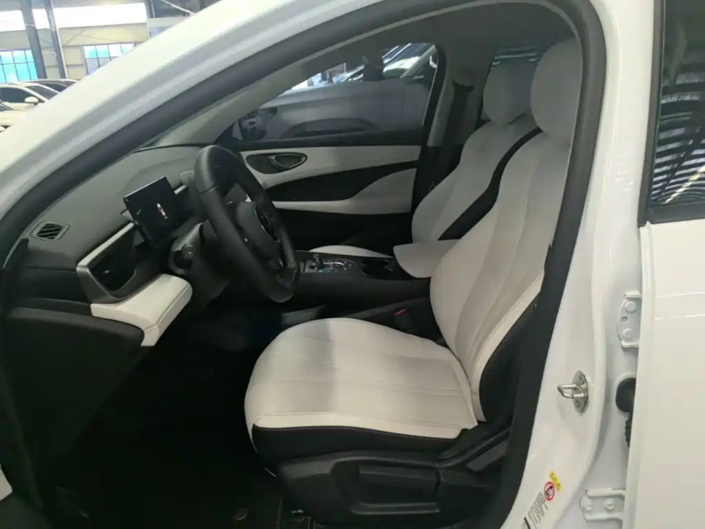 BYD Seal 05 DM-i — миниатюра 15