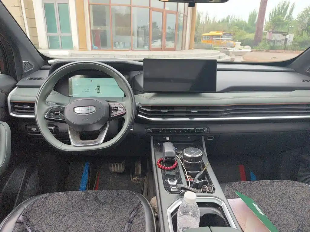 Geely Haoyue L — миниатюра 13