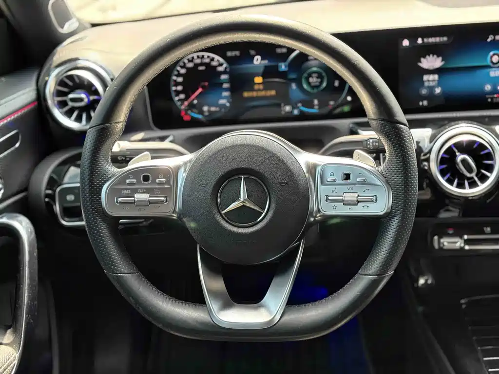 Mercedes-Benz A-Class — миниатюра 17