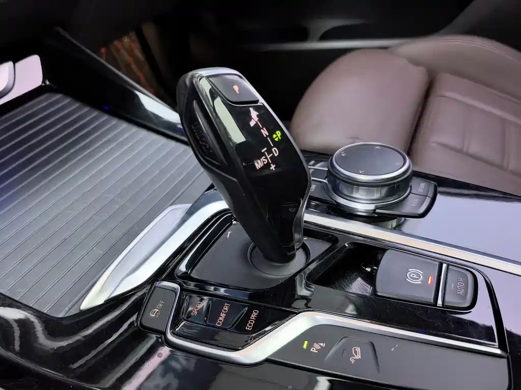 BMW X3 — миниатюра 9