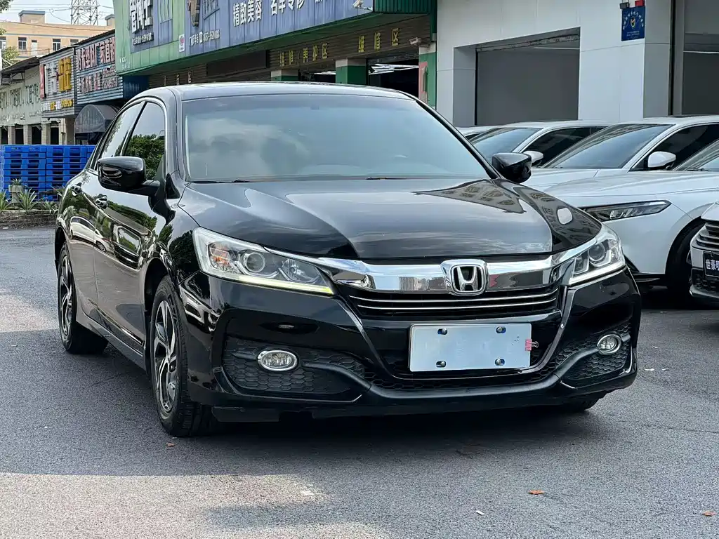 Honda Accord — миниатюра 3