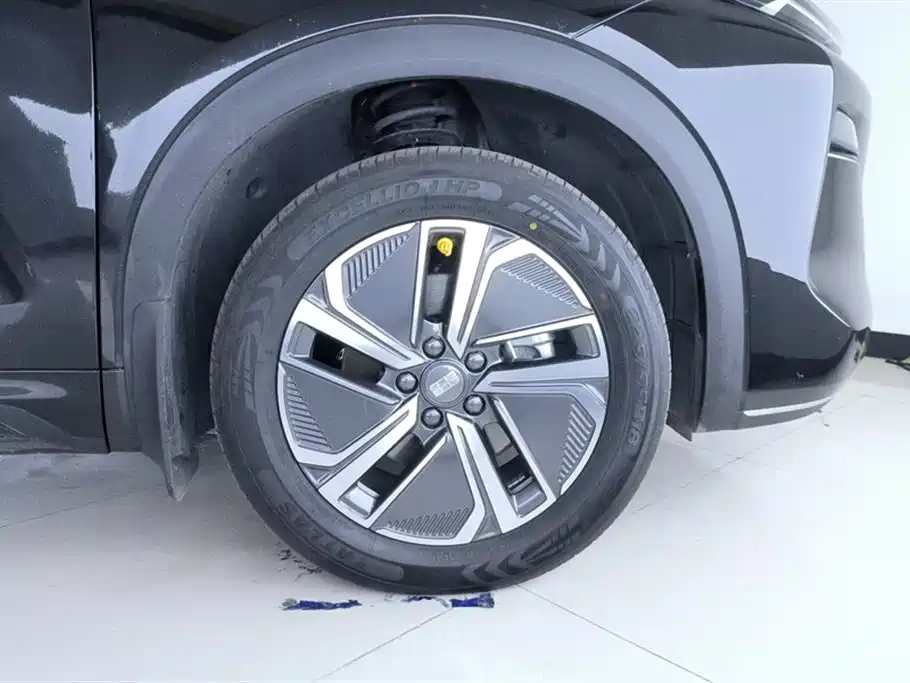 Geely Galaxy Galaxy 7 7 2025 120km +