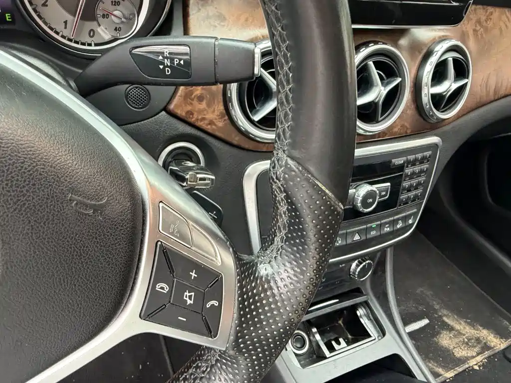 Mercedes-Benz GLA (Import) — миниатюра 10