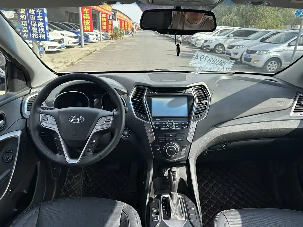 Hyundai Santa Fe — миниатюра 4