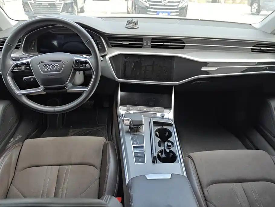 Audi A7L — миниатюра 12