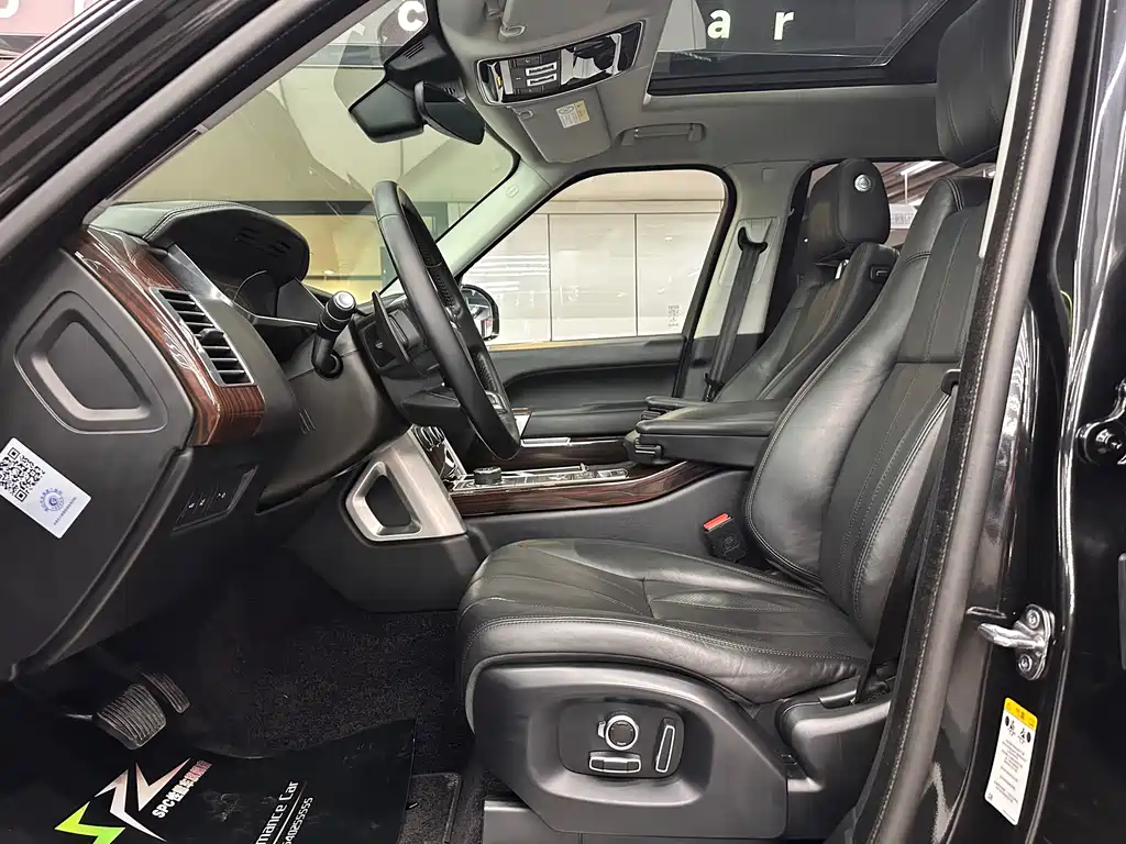 Land Rover Range Rover 2017 3.0 SC V6 Vogue SE Long Wheelbase
