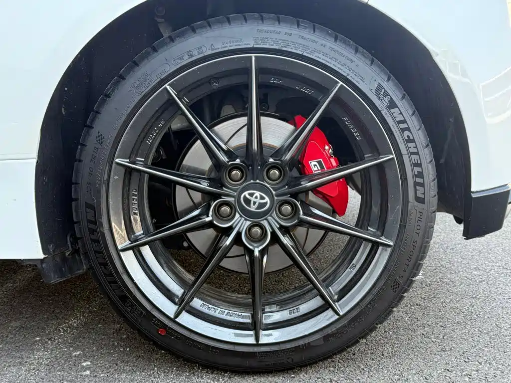 Toyota GR YARIS — миниатюра 9
