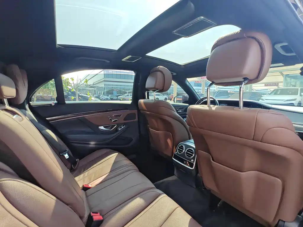 Mercedes-Benz S-Class — миниатюра 14