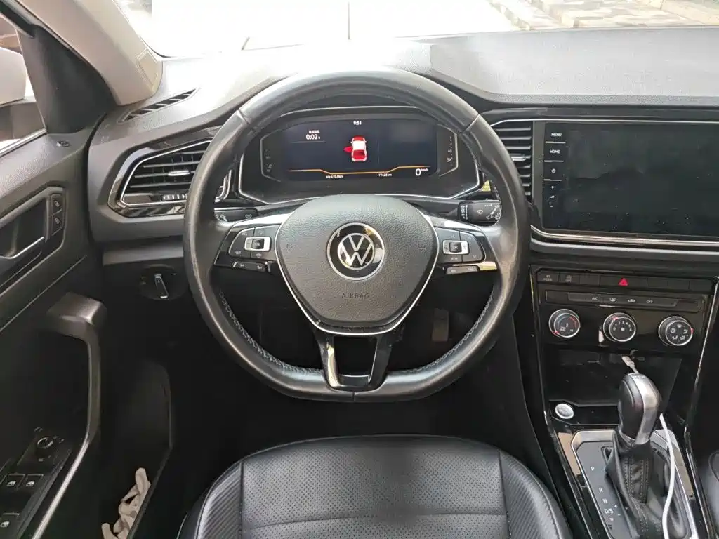 Volkswagen T-Roc — миниатюра 6