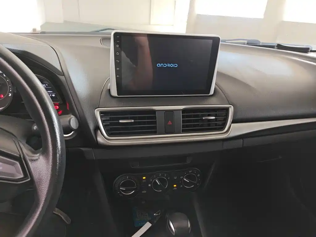Mazda 3 Axela — миниатюра 6