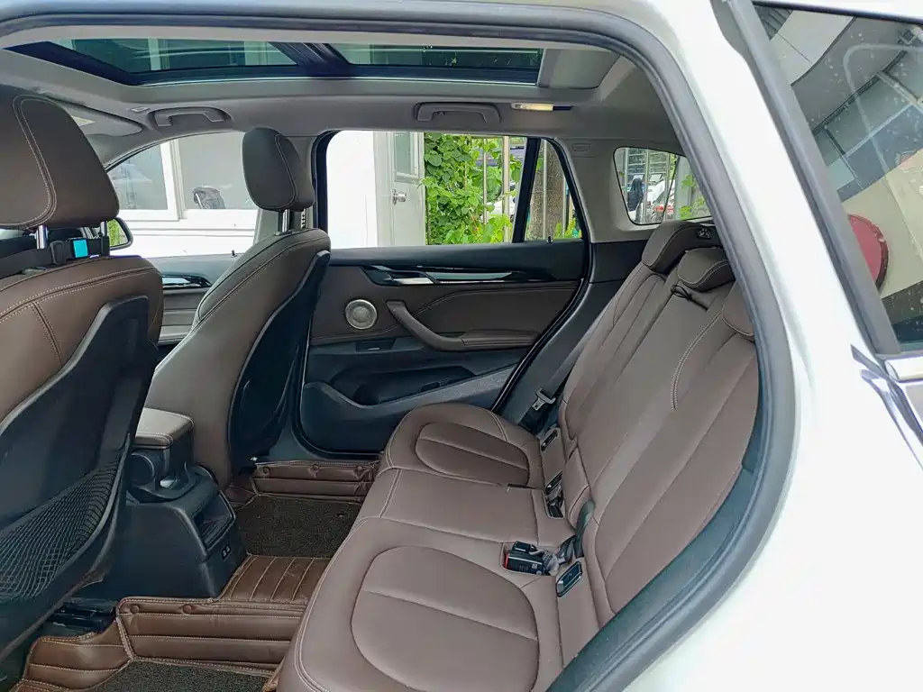 BMW X1 — миниатюра 8