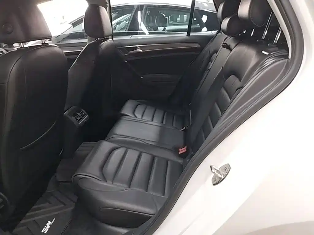 Volkswagen Golf — миниатюра 17