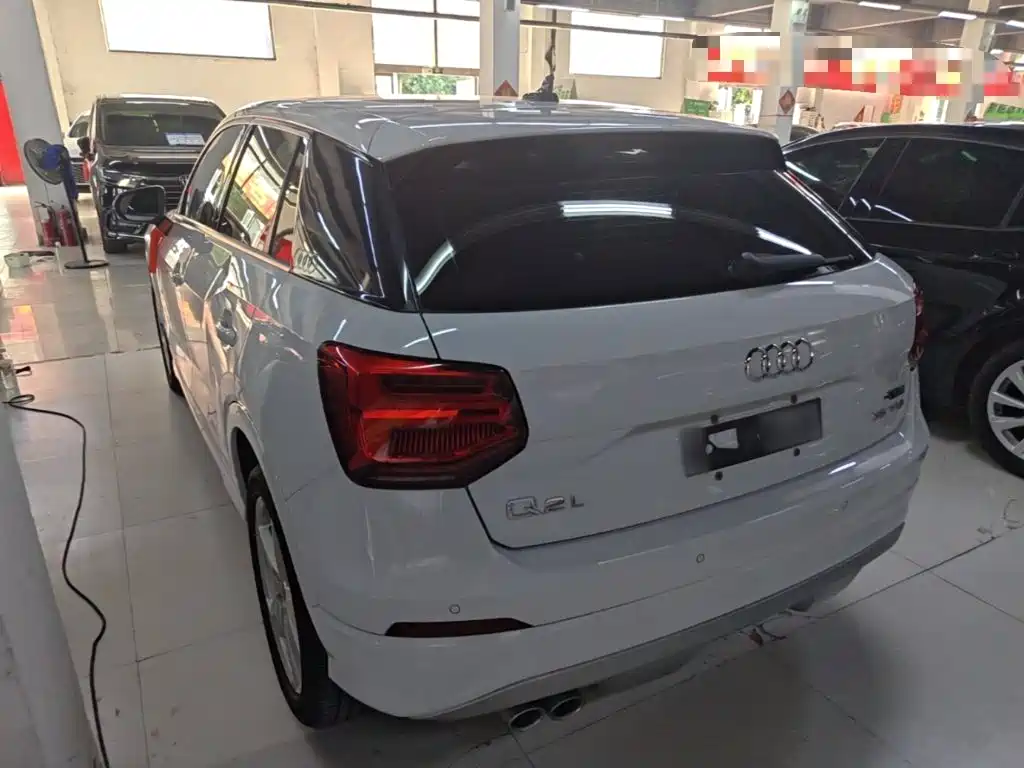Audi Q2L — миниатюра 5