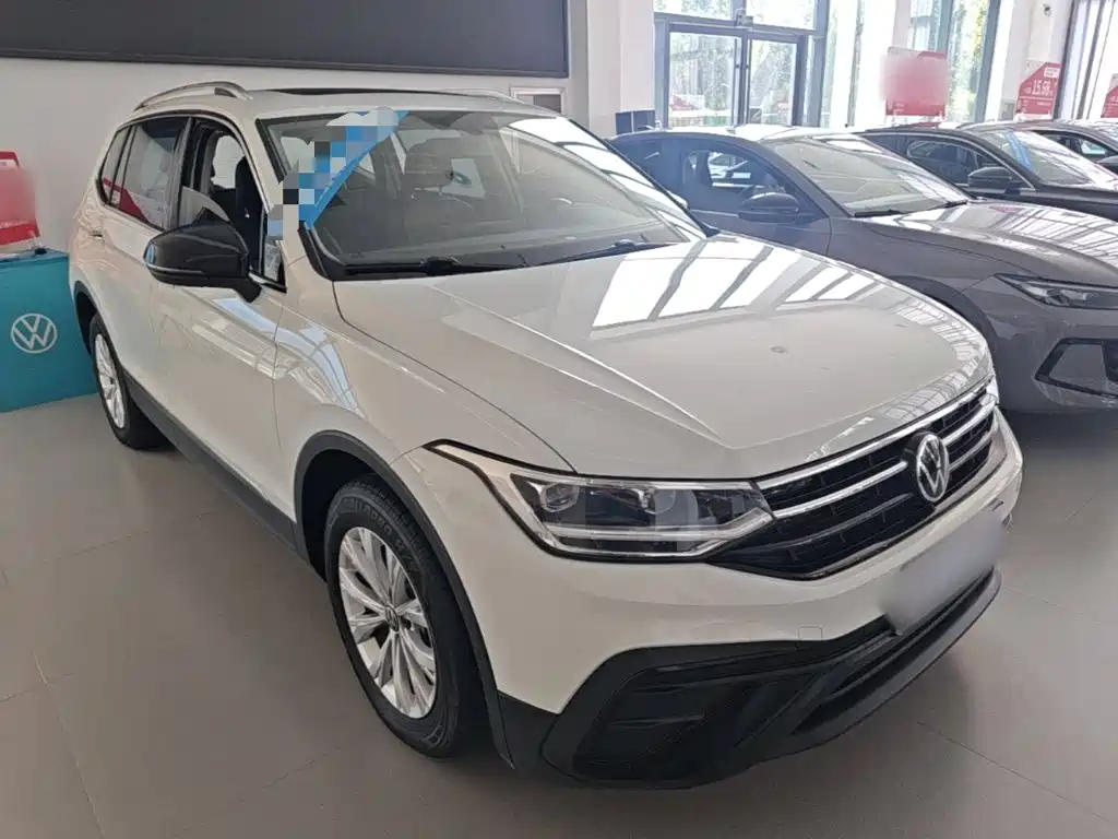 Volkswagen Tiguan L — миниатюра 4