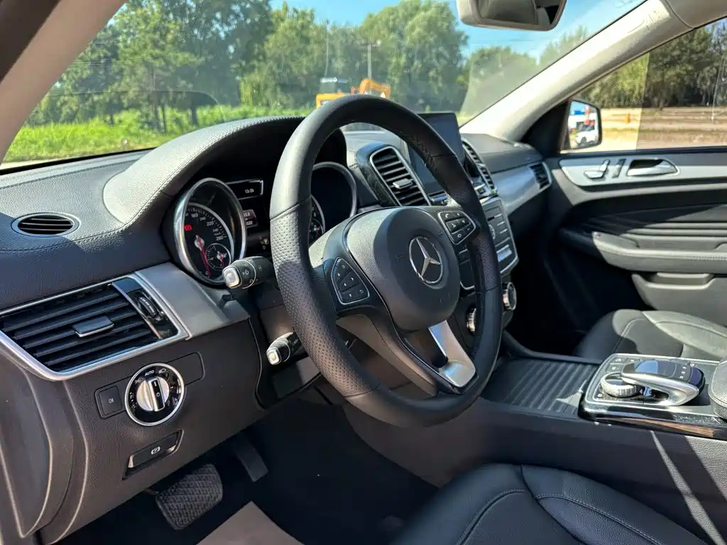 Mercedes-Benz GLE Coupe — миниатюра 15
