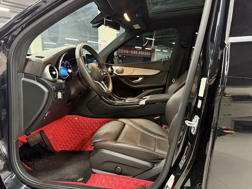 Mercedes-Benz GLC — миниатюра 8