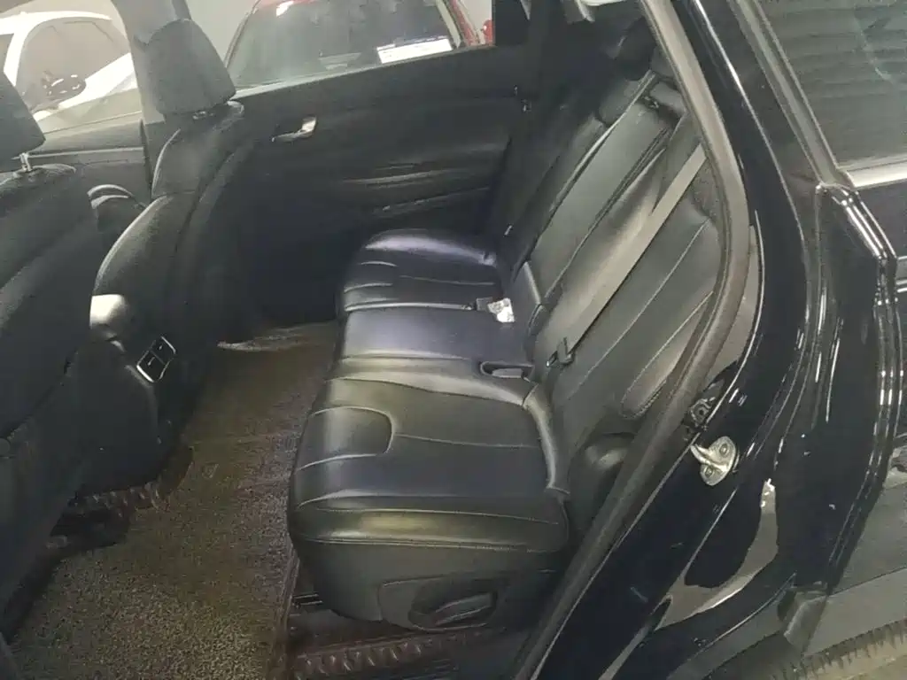 Hyundai Santa Fe — миниатюра 17