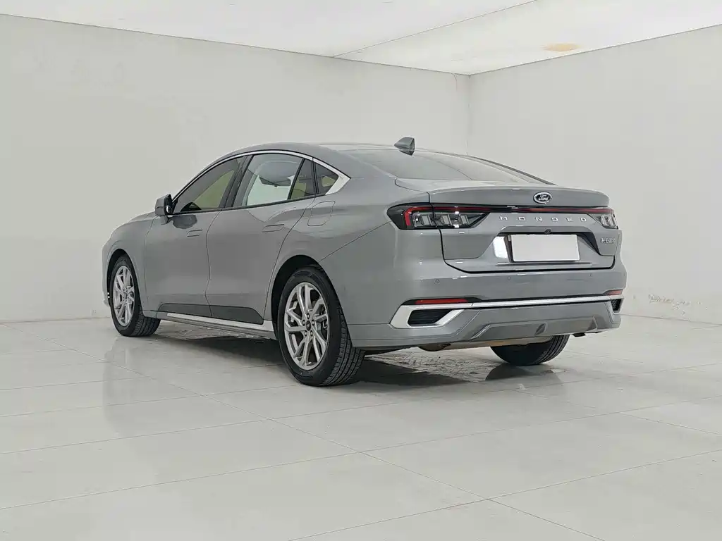 Ford Mondeo — миниатюра 3
