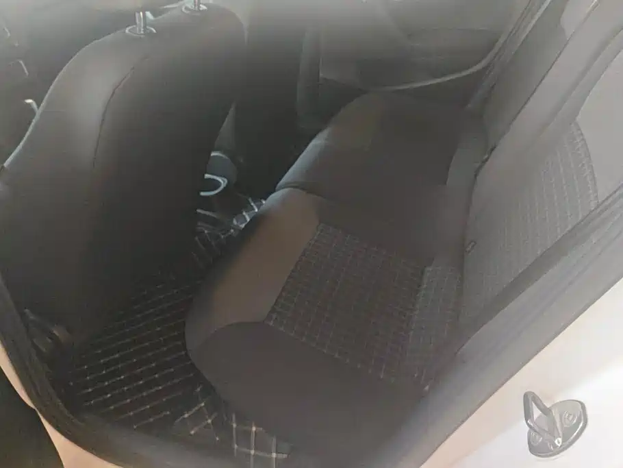 Volkswagen Polo — миниатюра 11