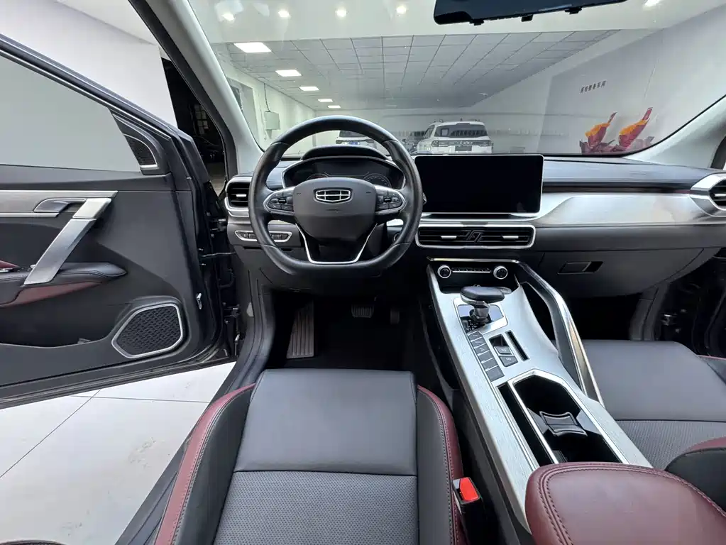 Geely Binyue — миниатюра 14
