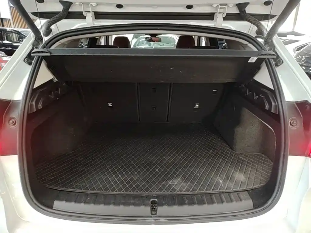 BMW iX1 — миниатюра 19