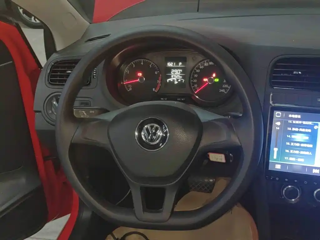 Volkswagen Polo — миниатюра 11