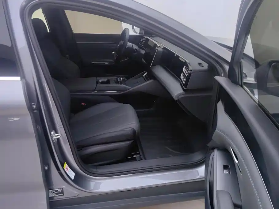 BYD Qin L — миниатюра 8