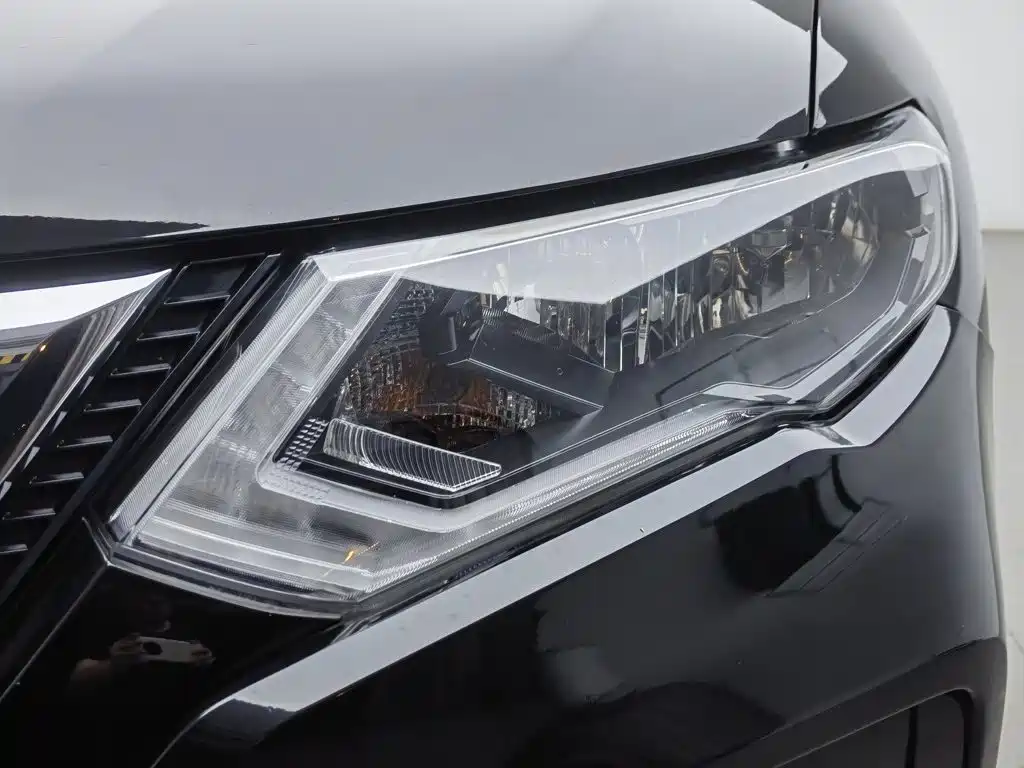 Nissan X-Trail 2017 2.0L CVT Comfort 2WD