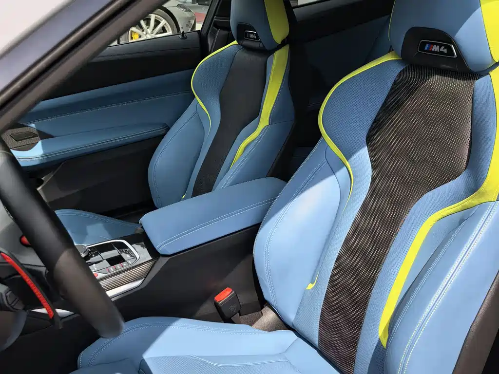 BMW M4 2024 M4