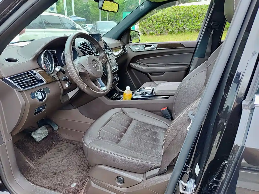 Mercedes-Benz GLS — миниатюра 7