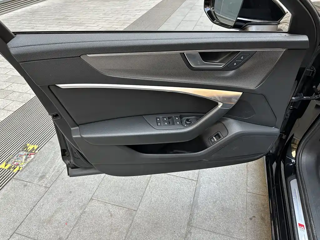 Audi A6L — миниатюра 18