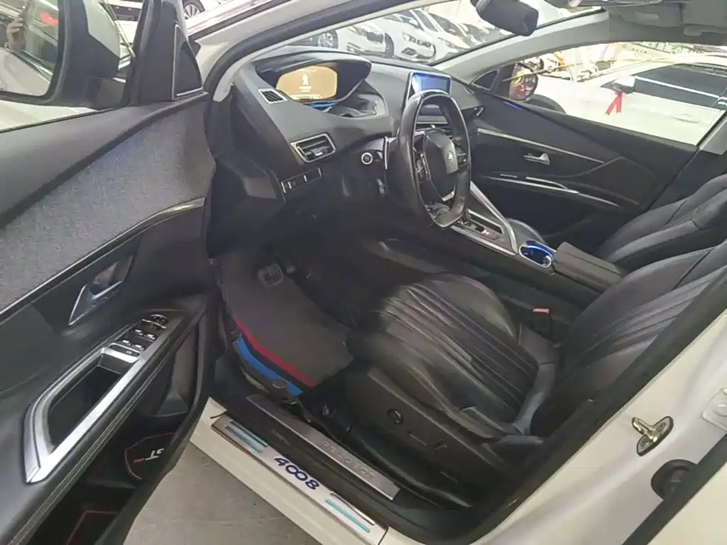 Peugeot 4008 — миниатюра 16