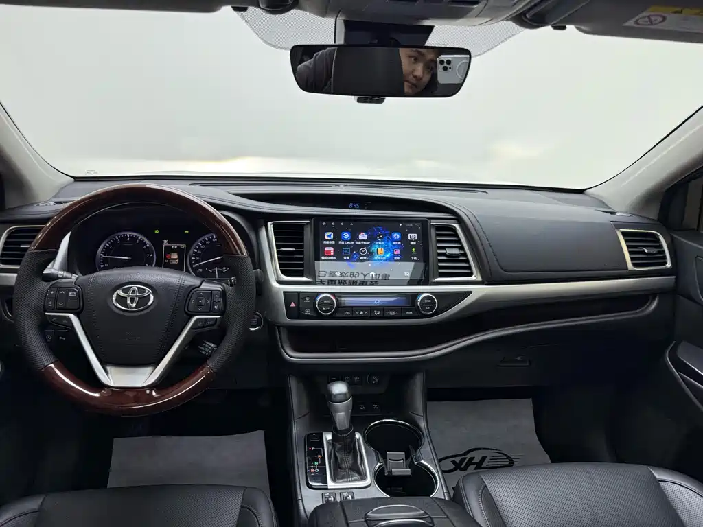 Toyota Highlander — миниатюра 9