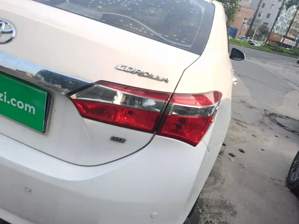 Toyota Corolla — миниатюра 8