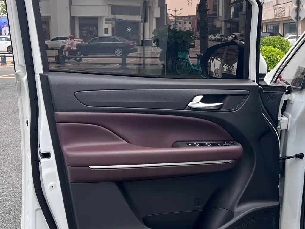 GAC Motor Trumpchi M6 — миниатюра 14