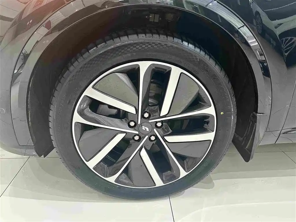 Li Auto Li L9 — миниатюра 4