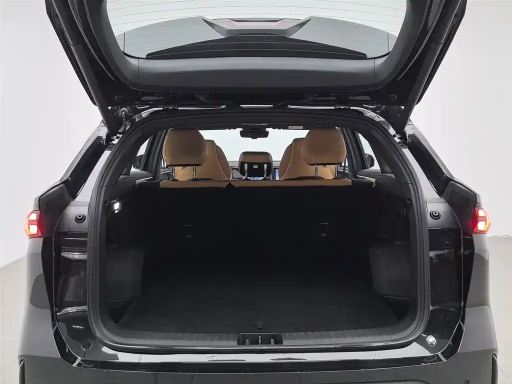 GEELY GALAXY GALAXY L7