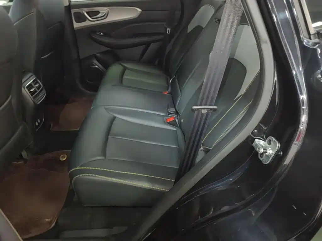 Roewe RX5 eMAX — миниатюра 17