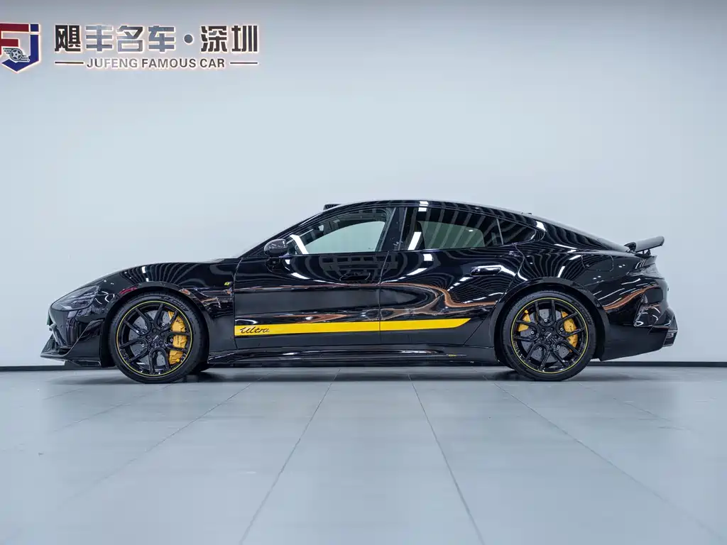 XIAOMI CAR XIAOMI SU7 ULTRA