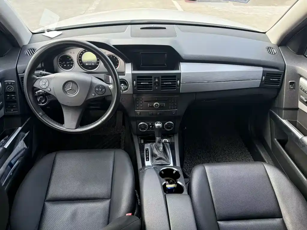 Mercedes-Benz GLK-Class (Import) — миниатюра 7