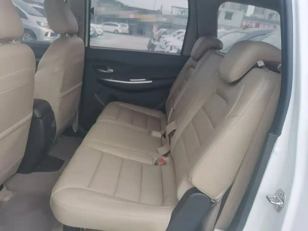 Wuling Hongguang — миниатюра 17