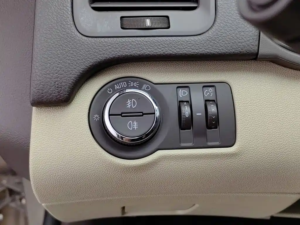 Buick Regal — миниатюра 21