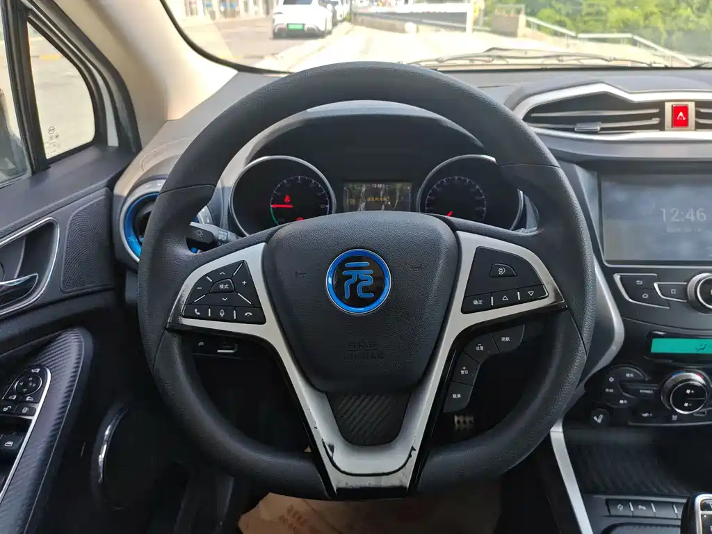 BYD Yuan EV — миниатюра 15