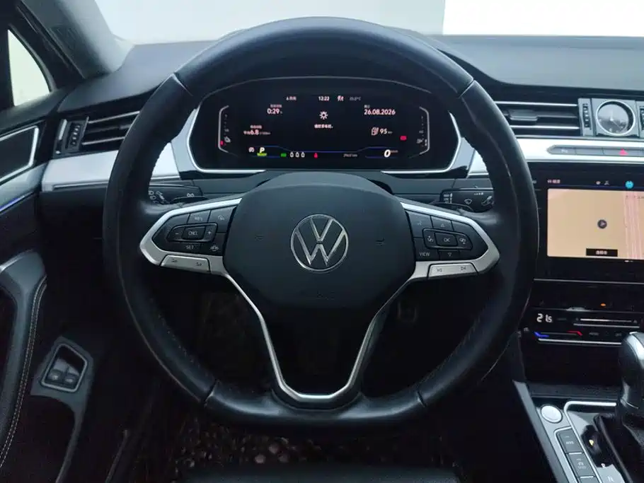 Volkswagen Magotan PHEV — миниатюра 15