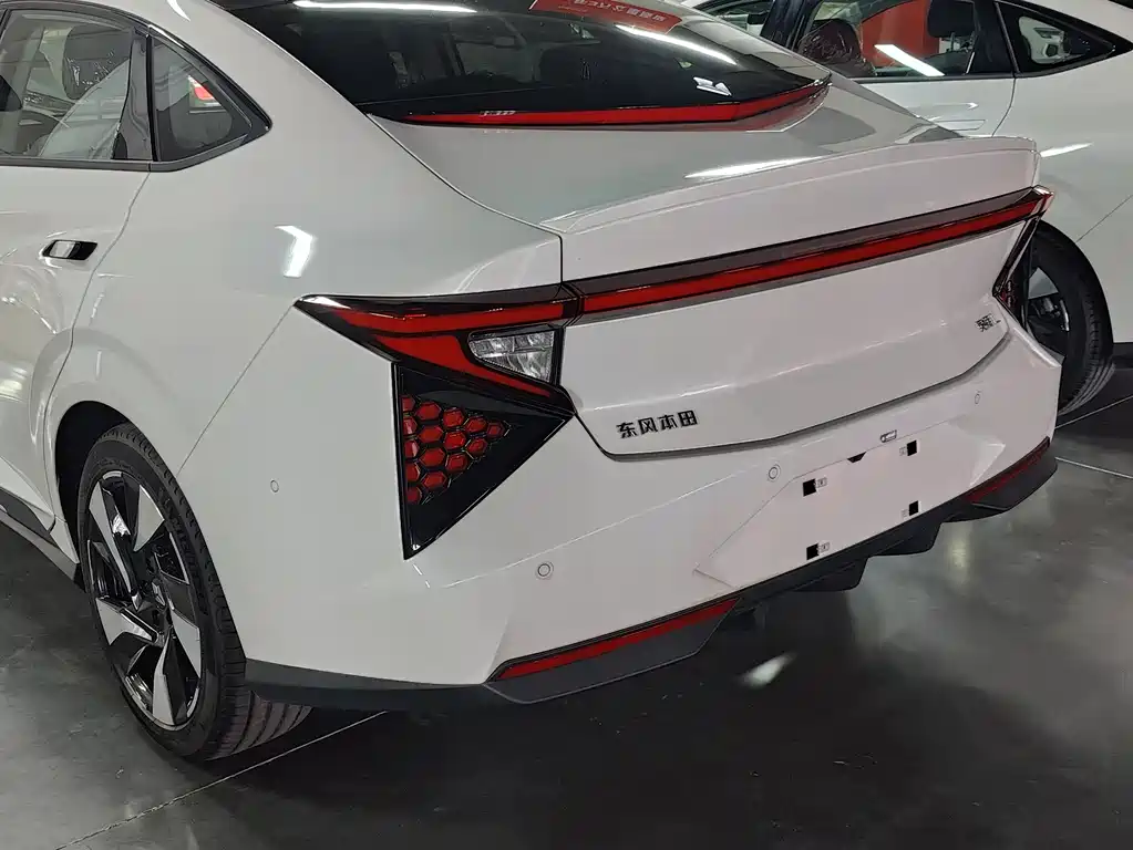 Lingxi L 2025 +