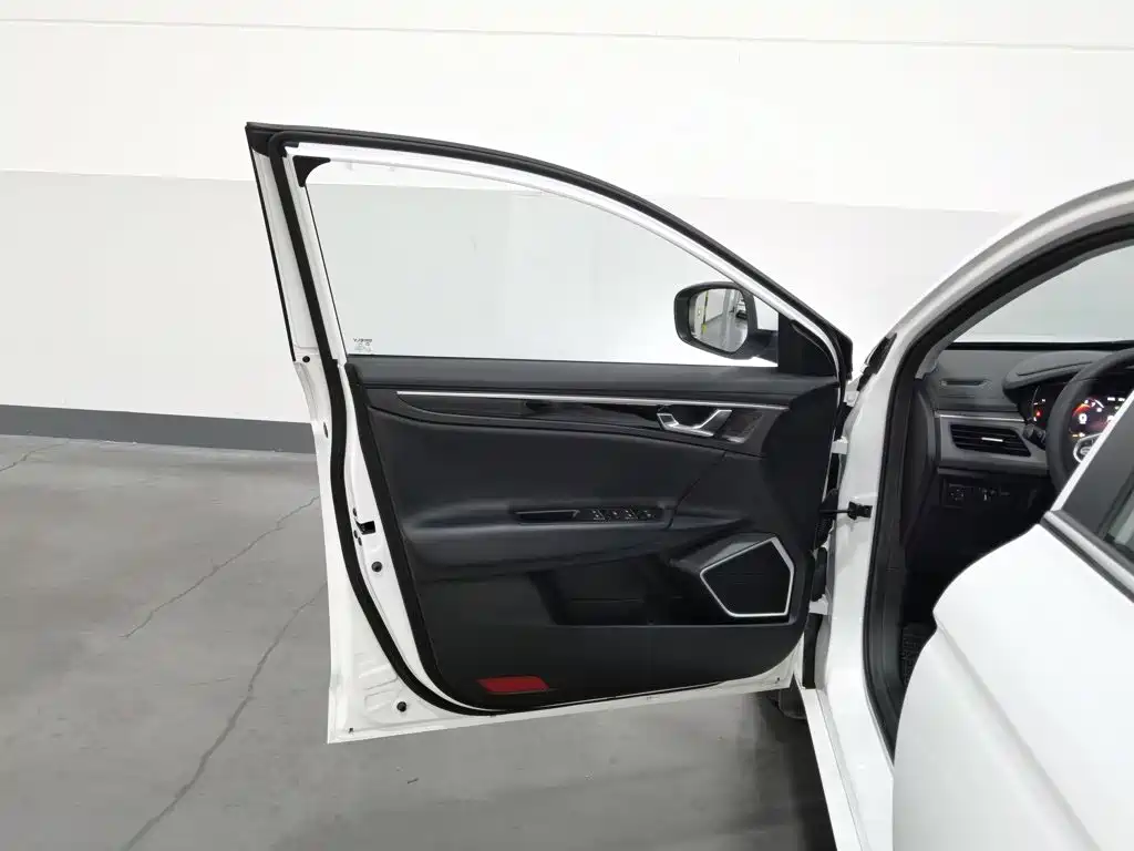 Geely Emgrand GL — миниатюра 8