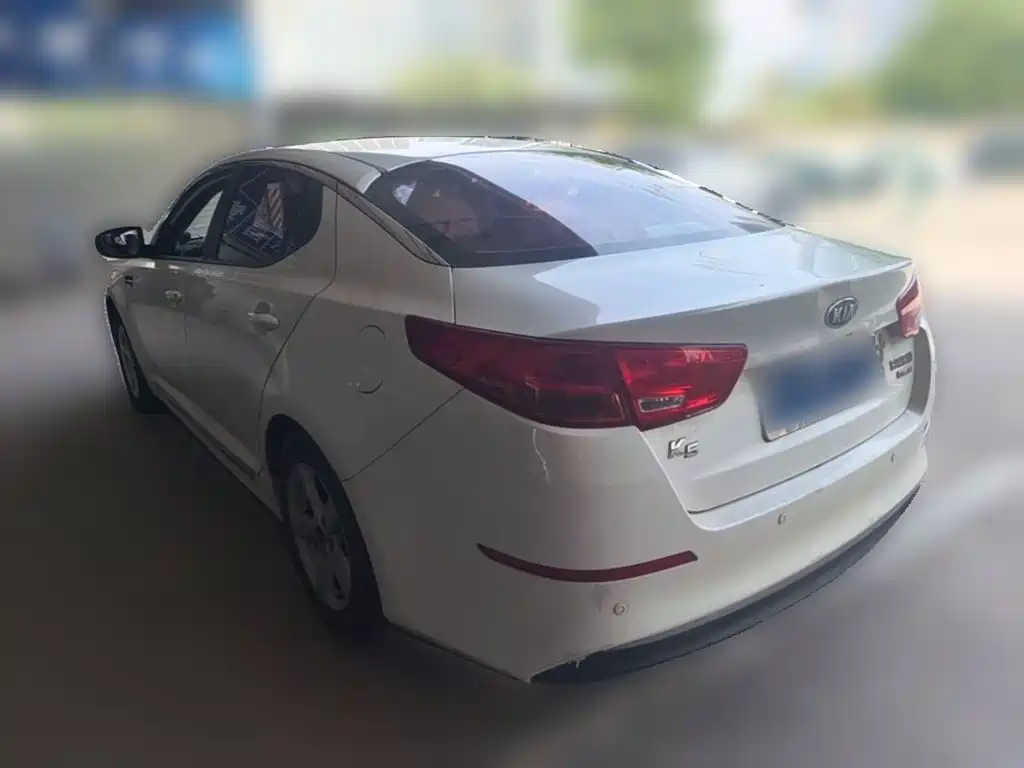 Kia K5 — миниатюра 7