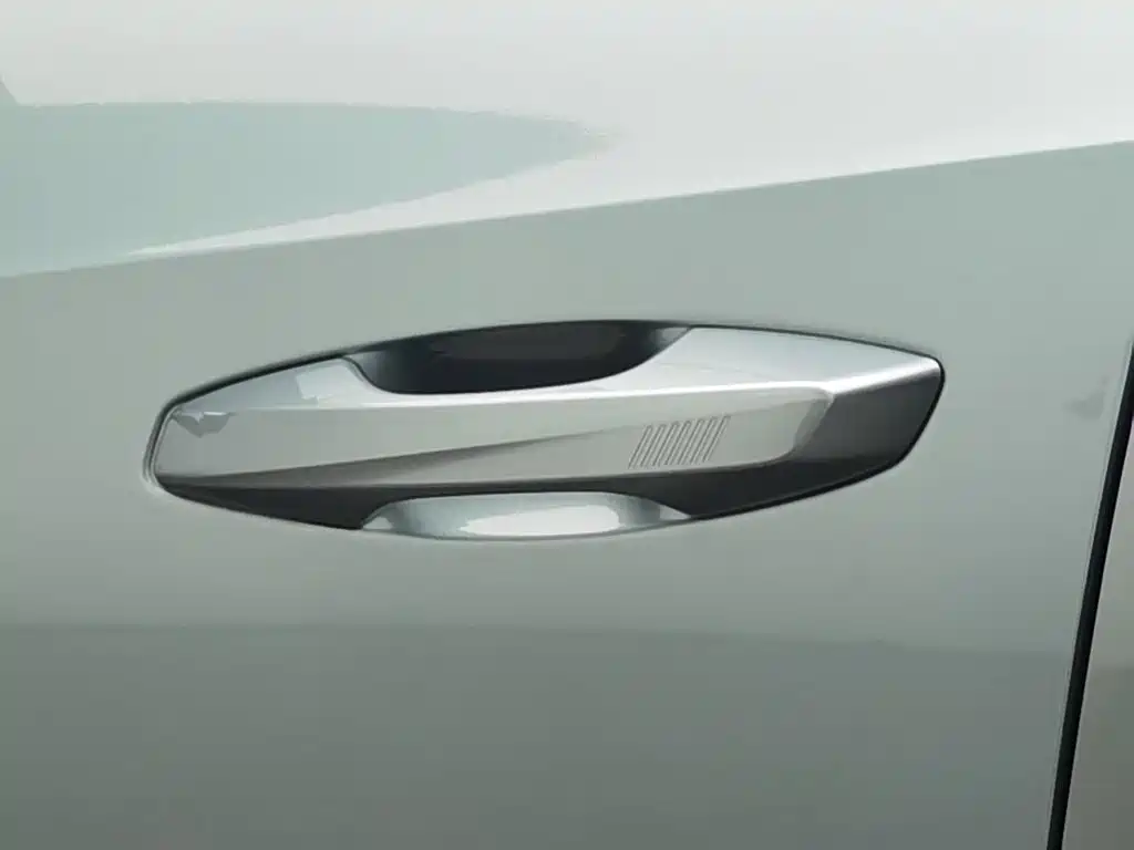 Geely Boyue L — миниатюра 18