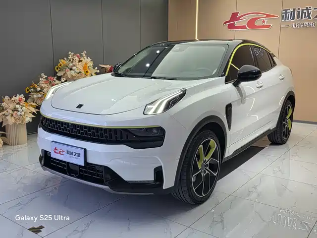 2020 Lynk & Co 05